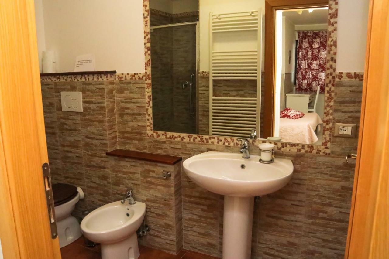 B&B Doremi Osimo Buitenkant foto