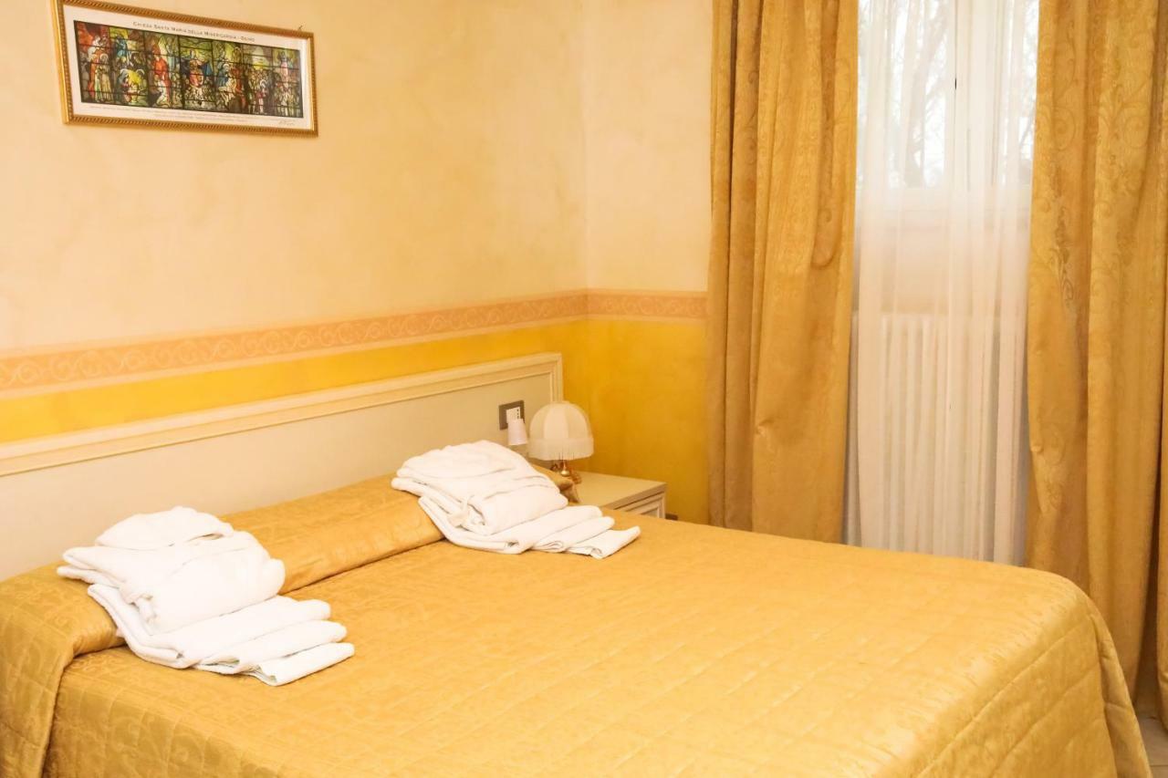 B&B Doremi Osimo Buitenkant foto