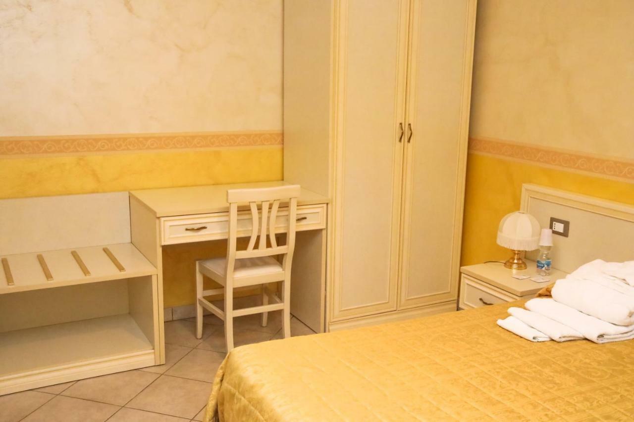 B&B Doremi Osimo Buitenkant foto